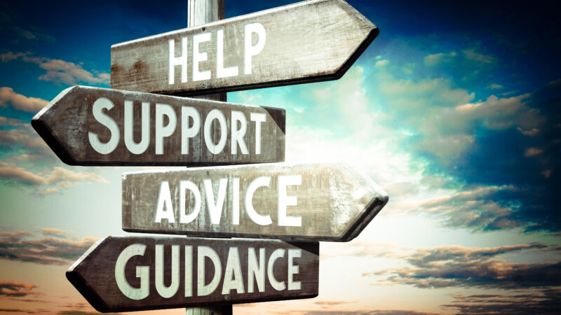 Skylt med vägvisare: help/hjälp, support, advice/råd, guidance/vägledning studie- och yrkesvägledning