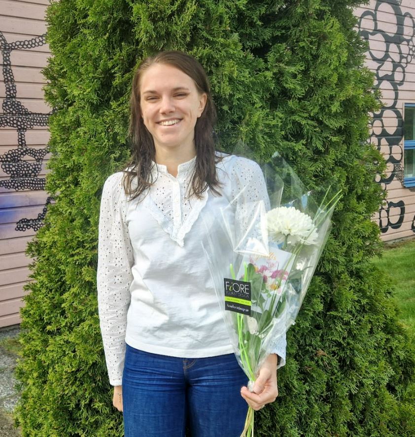 Ebba har tagit högskoleförberedande examen mot Samhäll och Humaniora